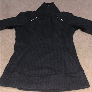 LULULEMON QUARTER ZIP